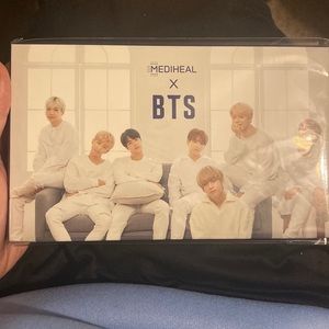 BTS Photocard pack of 14 pics💜💜 limited edition